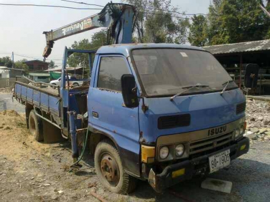 ขายรถบรรทุกพร้อมเครน3ตัน