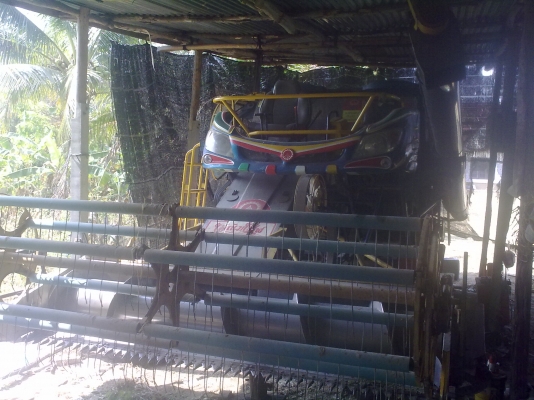 ขายรถเกี่ยวข้าวเกษตรพัฒนารุ่นไอ้หนุ่มไวไฟ