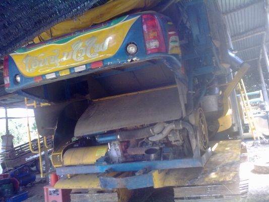 ขายรถเกี่ยวข้าวเกษตรพัฒนารุ่นไอ้หนุ่มไวไฟ