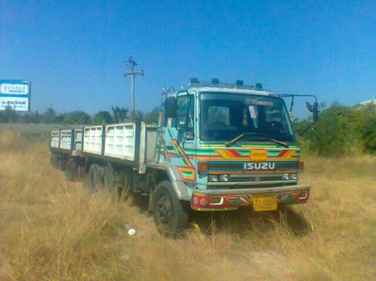 ขายรถสิบล้อ ISUZUหัว ร็อคกี้ 1 เพลา เครื่อง240  พ่วง แม่ลูก2คานไม่ดั้ม
