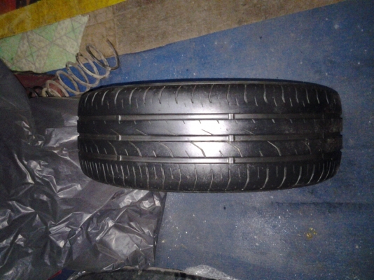 ขายยาง195/50/16/10continentalมีเส้นเดียวดอกเต็มๆ