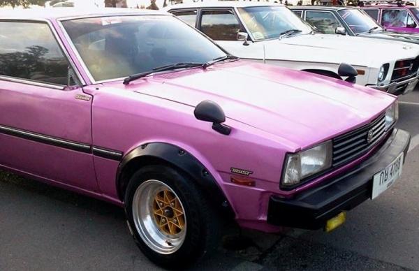 ขาย TOYOTA TE71liftback สีน้ำพู