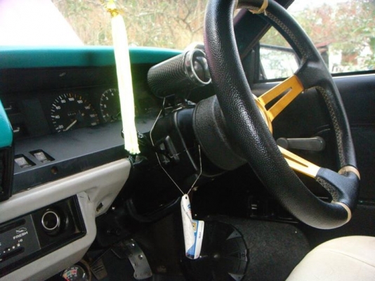 ขาย TOYOTA TE71liftback สีน้ำพู