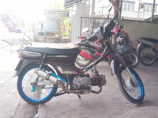 ขาย ดรีม เครื่อง 125 on book สนใจโทร