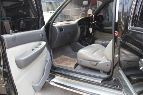 ลดราคาเหลือ229000บาท FORD RENGER 2500TURBO 4X4 4ประตู ปี2002 ลดราคาเหลือ229000บาท FORD RENGER 2500TURBO 4X4 4ประตู ปี2002