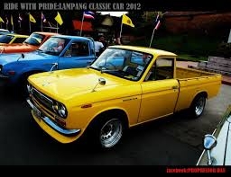 ขายฝาท้ายดัทสัน521 เเละ ดัทสัน 520 ของเเท้ใหม่เก่าเก็บครับ