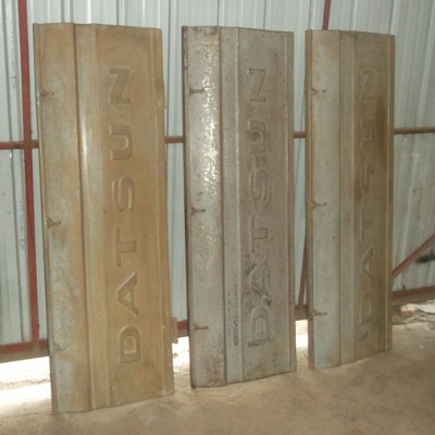 ขายฝาท้ายดัทสัน521 เเละ ดัทสัน 520 ของเเท้ใหม่เก่าเก็บครับ