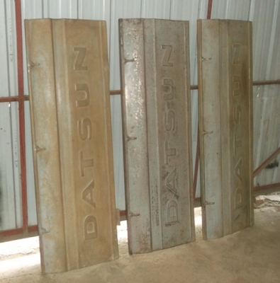 ขายฝาท้ายดัทสัน521 เเละ ดัทสัน 520 ของเเท้ใหม่เก่าเก็บครับ