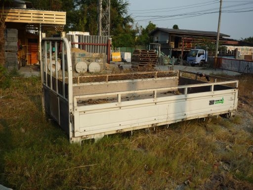 ขายกระบะนอกปูพื้นตีนไก่ ขายกระบะนอกปูพื้นตีนไก่