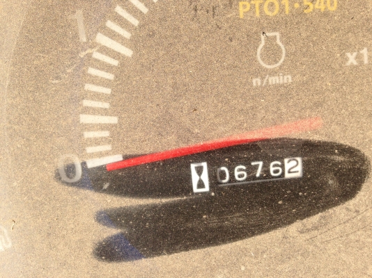 325,000 บาทเท่านั้น  KUBOTA L3608 ชั่วโมงน้อยสุดๆ