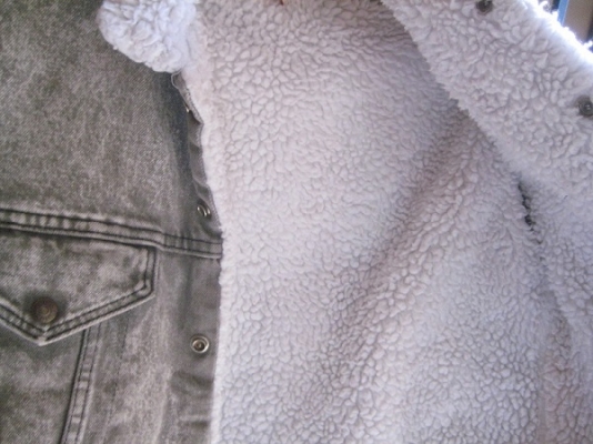 ขายเสื้อยีนต์ ลีวาย ของแท้ ขายเสื้อยีนต์ ลีวาย ของแท้