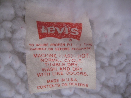 ขายเสื้อยีนต์ ลีวาย ของแท้ ขายเสื้อยีนต์ ลีวาย ของแท้