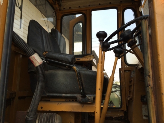 970,000 บาทเท่านั้น ด่วน Komatsu 515-2 ห้องเก๋ง นำเข้าจากญี่ปุ่น สภาพดีครับ