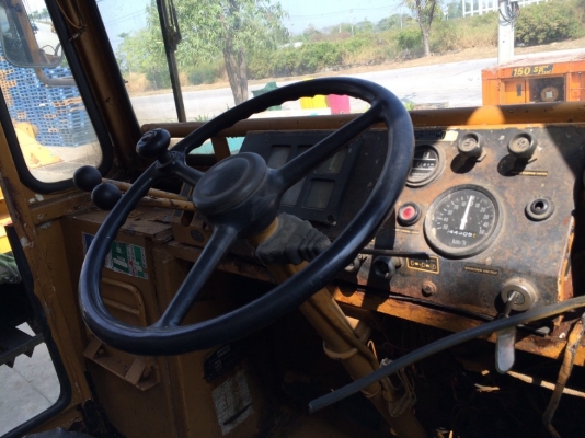 970,000 บาทเท่านั้น ด่วน Komatsu 515-2 ห้องเก๋ง นำเข้าจากญี่ปุ่น สภาพดีครับ