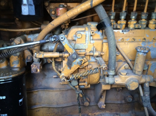 970,000 บาทเท่านั้น ด่วน Komatsu 515-2 ห้องเก๋ง นำเข้าจากญี่ปุ่น สภาพดีครับ