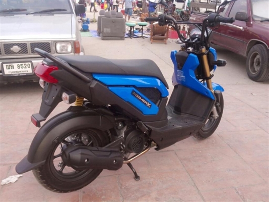 ขาย zoomer-x  ปี2557 วิ่งไม่ถึง 900 กม. ซื้อมา 5 วัน