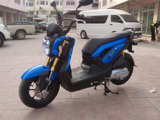 ขาย zoomer-x  ปี2557 วิ่งไม่ถึง 900 กม. ซื้อมา 5 วัน