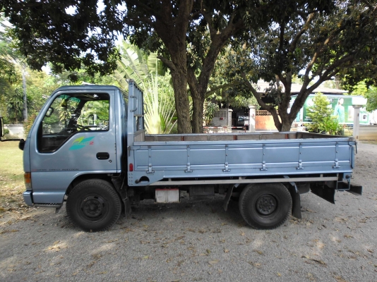 ขาย 4 ล้อ ไม่ติดเวลา NKR -110 สวย ๆ ขาย 4 ล้อ ไม่ติดเวลา NKR -110 สวย ๆ