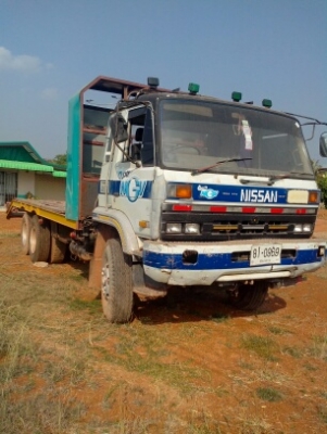 NISSAN UD หางปลาใหญ่มาก เครื่อง PD6 ห้างแท้ปี44 เบรคทิฟี่ มีระบบลากจูงด้วย งวด16000 28 งวด เปลี่ยนสัญาเลยครับ