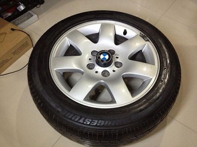 ล้อแม็กซ์ BMW อะไหล่ 1 วงขนาด 16 นิ้ว พร้อมยาง ตจว ส่งได้ครับ ล้อแม็กซ์ BMW อะไหล่ 1 วงขนาด 16 นิ้ว พร้อมยาง ตจว ส่งได้ครับ