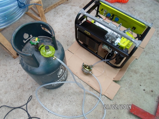 ขายเครื่องปั่นไฟของใหม่แกะกล่องราคาไม่แรง