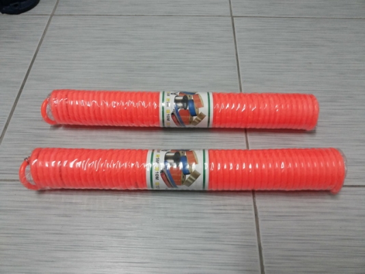 จัดมาให้แบบเป็นเซ็ตครับ กาพ่นสีกาบน+สายลมสปริง 9 เมตร+ไขควงนาฬิกา จัดมาให้แบบเป็นเซ็ตครับ กาพ่นสีกาบน+สายลมสปริง 9 เมตร+ไขควงนาฬิกา