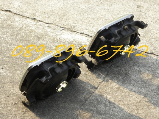 ขายโคมไฟหน้า ISUZU MU พร้อมขา ขายโคมไฟหน้า ISUZU MU พร้อมขา