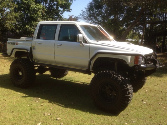 ขาย LN65 4ประตู คานvx80 เครื่อง 14B เทอร์โบ พร้อมลุย