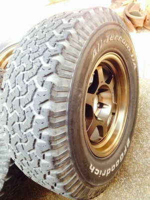 ขายล้อ TE 37 พร้อมยาง BF ALL 265 75 16 ปี 08
