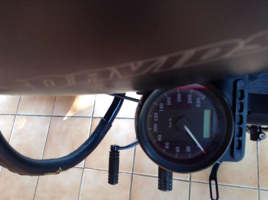 ธารนนทบุรี//ขาย hd 883 iron ปี2010 สภาพนางฟ้า ราคา 390,000 บาท