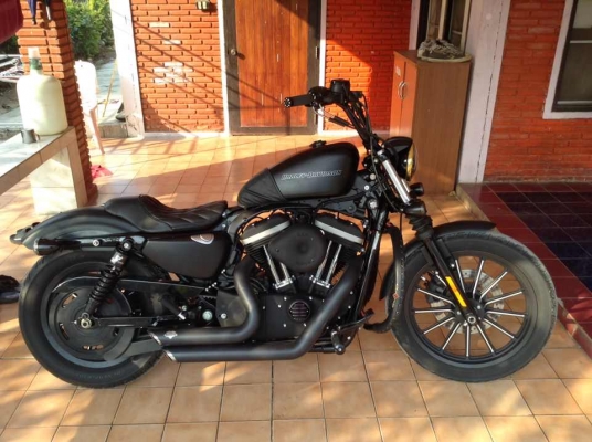 ธารนนทบุรี//ขาย hd 883 iron ปี2010 สภาพนางฟ้า ราคา 390,000 บาท