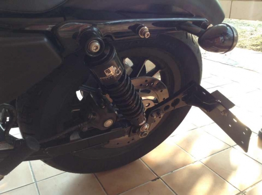 ธารนนทบุรี//ขาย hd 883 iron ปี2010 สภาพนางฟ้า ราคา 390,000 บาท