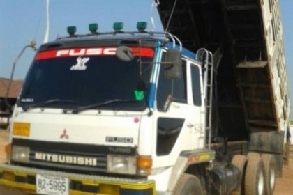 ฝากขายหลง TF-69xx ปี 46 สองเพลาดั้มพ์ สภาพดีมาก โทร 088-4501277