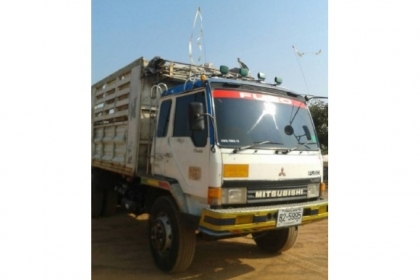 ฝากขายหลง TF-69xx ปี 46 สองเพลาดั้มพ์ สภาพดีมาก โทร 088-4501277