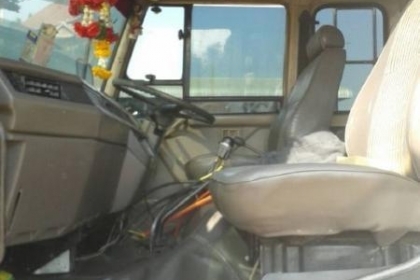 ฝากขายหลง TF-69xx ปี 46 สองเพลาดั้มพ์ สภาพดีมาก โทร 088-4501277