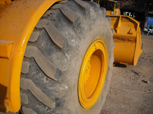 รถตักล้อยาง CAT. 950