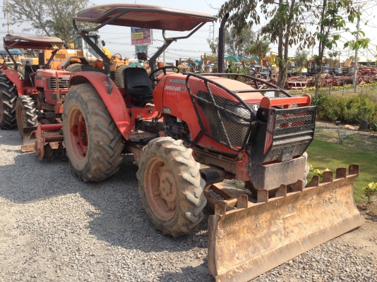 มาแล้ว KUBOTA M6040 พร้อมโรตารี่ติดดัวรถ มาแล้ว KUBOTA M6040 พร้อมโรตารี่ติดดัวรถ