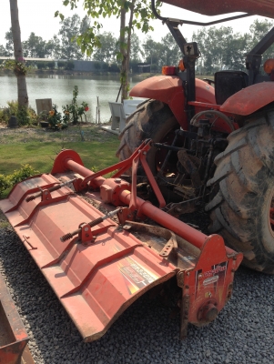 มาแล้ว KUBOTA M6040 พร้อมโรตารี่ติดดัวรถ มาแล้ว KUBOTA M6040 พร้อมโรตารี่ติดดัวรถ
