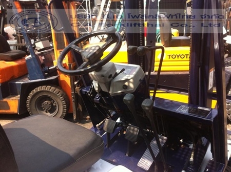 ขาย รถโฟล์คลิฟท์ KOMATSU รุ่น FD15L-15