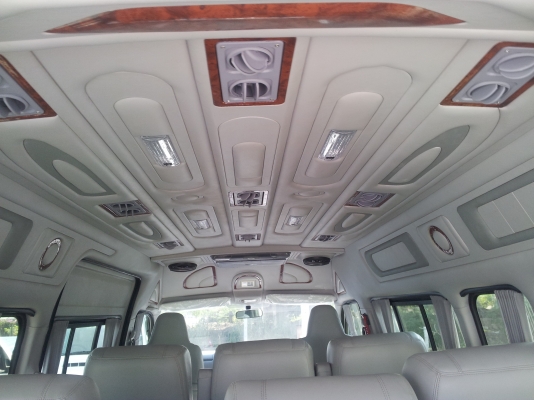 ขายดาวน์ รถตู้พร้อมงาน 450000 ขายดาวน์ รถตู้พร้อมงาน 450000