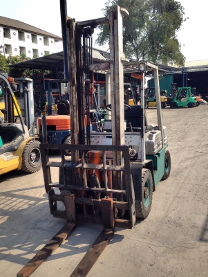 -:-*&bull;*ข า ย ร ถ ย ก เ ก่ า น อ ก*&bull;*-:- TOYOTA 5FG25 เสาสูง4เมตร งากระดกได้ เครื่องเบนซิล