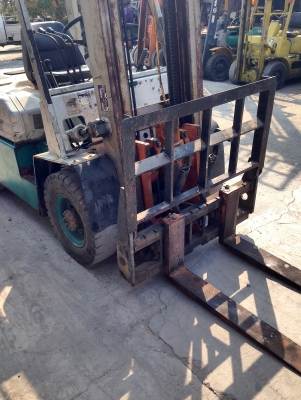 -:-*&bull;*ข า ย ร ถ ย ก เ ก่ า น อ ก*&bull;*-:- TOYOTA 5FG25 เสาสูง4เมตร งากระดกได้ เครื่องเบนซิล