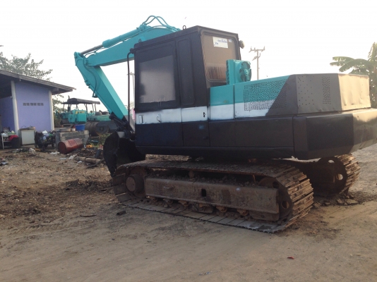 ขายKOMATSU PC100-3 สภาพสวยพรัอมใช้งาน เครื่องดี ช่วงล่างดี ใบแทร็กเต็ม ราคาตีอรองได้