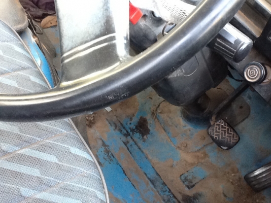 ขายครับNHR เครื่อง4JB1 88HP ทะเบียนขาด2ปี เครืองดีแคชชีงามๆครับเอกสารพร้อมโอนรถวิ่งปกติครับ