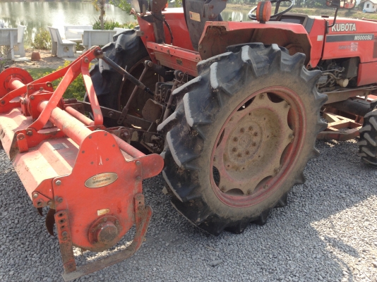 มาแล้ว KUBOTA M5000 พร้อมโรตารี่ติดดัวรถ