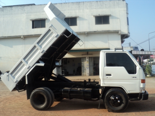 ขายรถบรรทุกหกล้อเล็ก โตโยต้า ไดน่า200