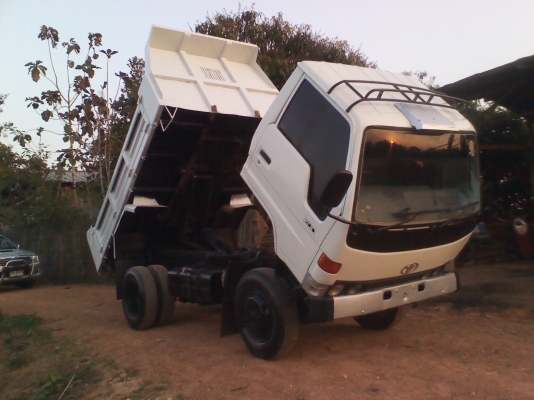 ขายรถบรรทุกหกล้อเล็ก โตโยต้า ไดน่า200