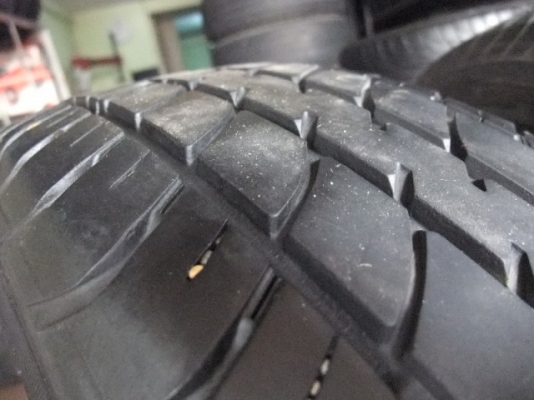 ยาง DUNLOP 185/60/15 ปี12 ยาง DUNLOP 185/60/15 ปี12