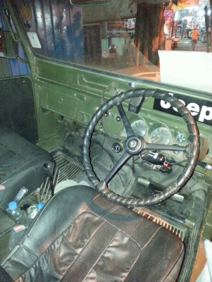 ขายรถจี้ปทหาร ขายรถจี้ปทหาร