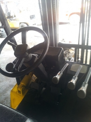 Forklift  TCM ขนาด 2.5 ตัน  ดีเซลC-240  ยกสูง 4.0MM เกียร์อัตโนมัติ  งาสไลด์